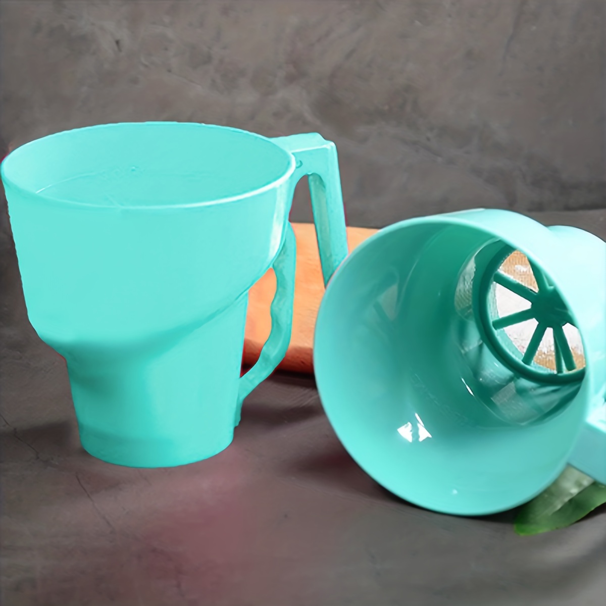 1 szt. - Plastikowy ręczny pos – Baking Powder Kitchen recenzja i cena