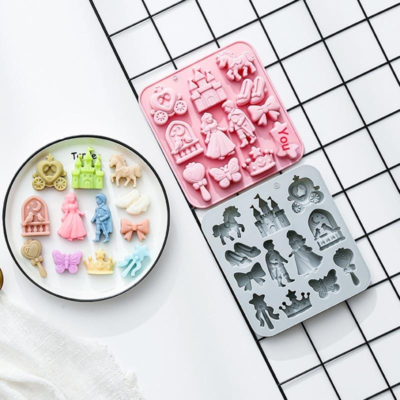 12-gniazdowa forma silikonowa  – Silicone Cake Mold recenzja i cena