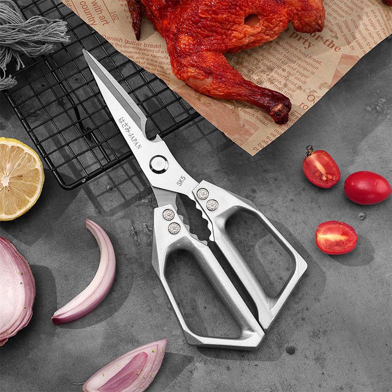 Wielofunkcyjne, wytrzymałe noż – Kitchen Jobs recenzja i cena